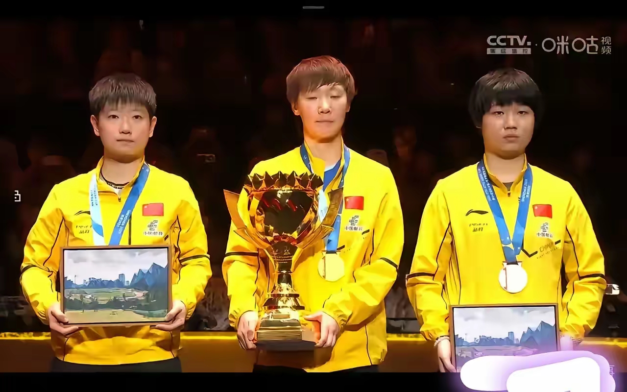 开云体育直播-哥伦比亚游泳运动员勇夺铜牌，斩获荣誉的简单介绍