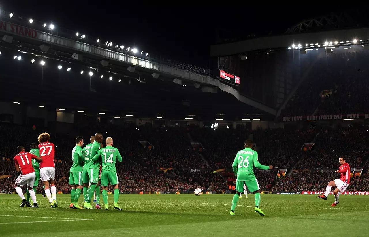 关于葡萄牙完胜乌拉圭，博格巴2完成帽子戏法的信息