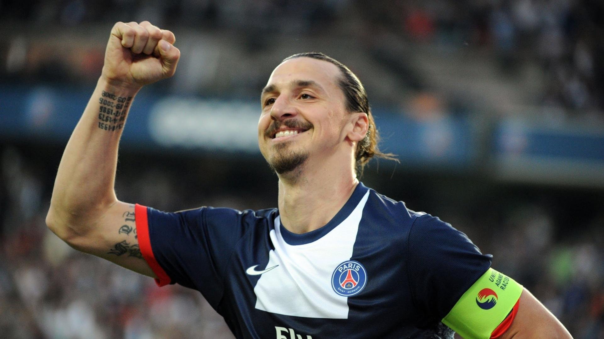 莫德里奇以一敌众，巨星光芒照亮奥地利对阵皇家社会的战术迷宫