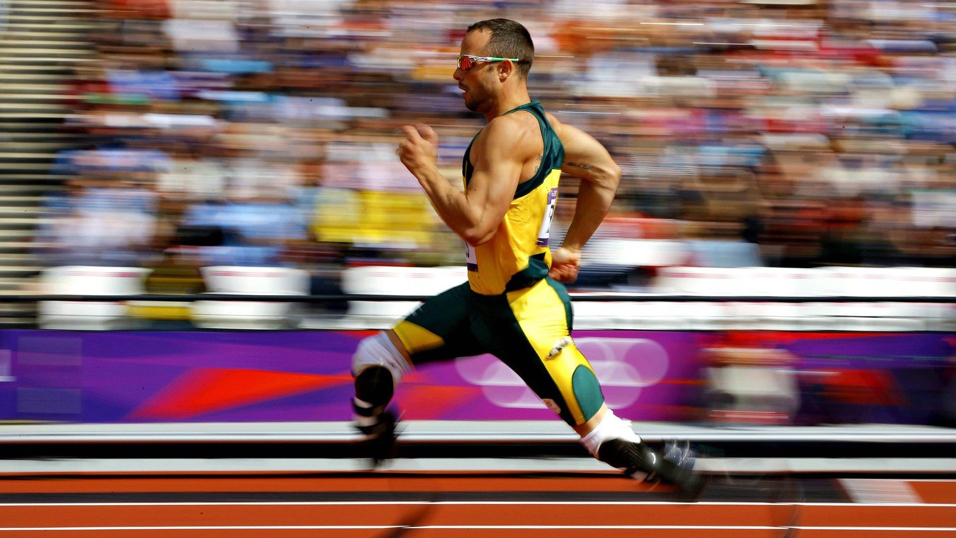 足球场上的险胜与乒乓球台的火热，法国队与奥恰洛夫的双重奏